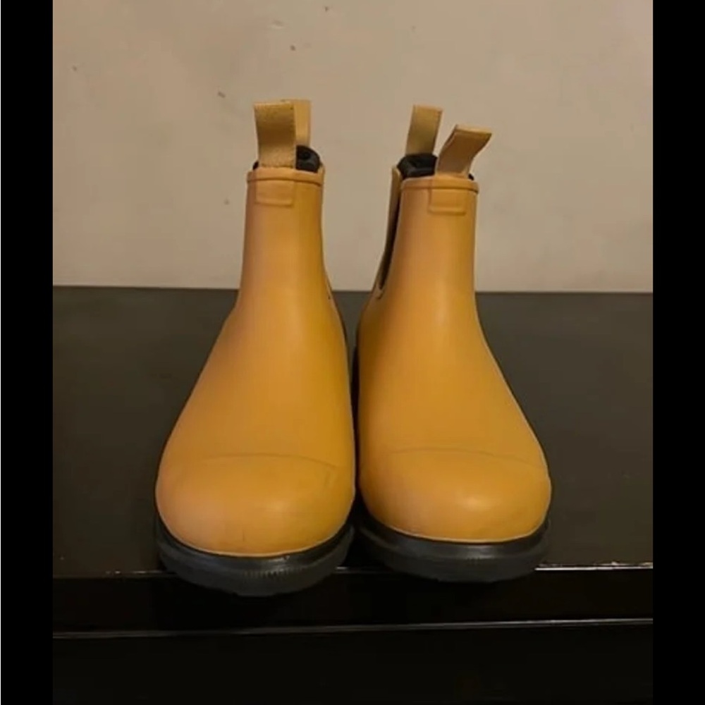 MERRY PEOPLE Bobbi Chelsea Rain Boot size 42 (US 11)